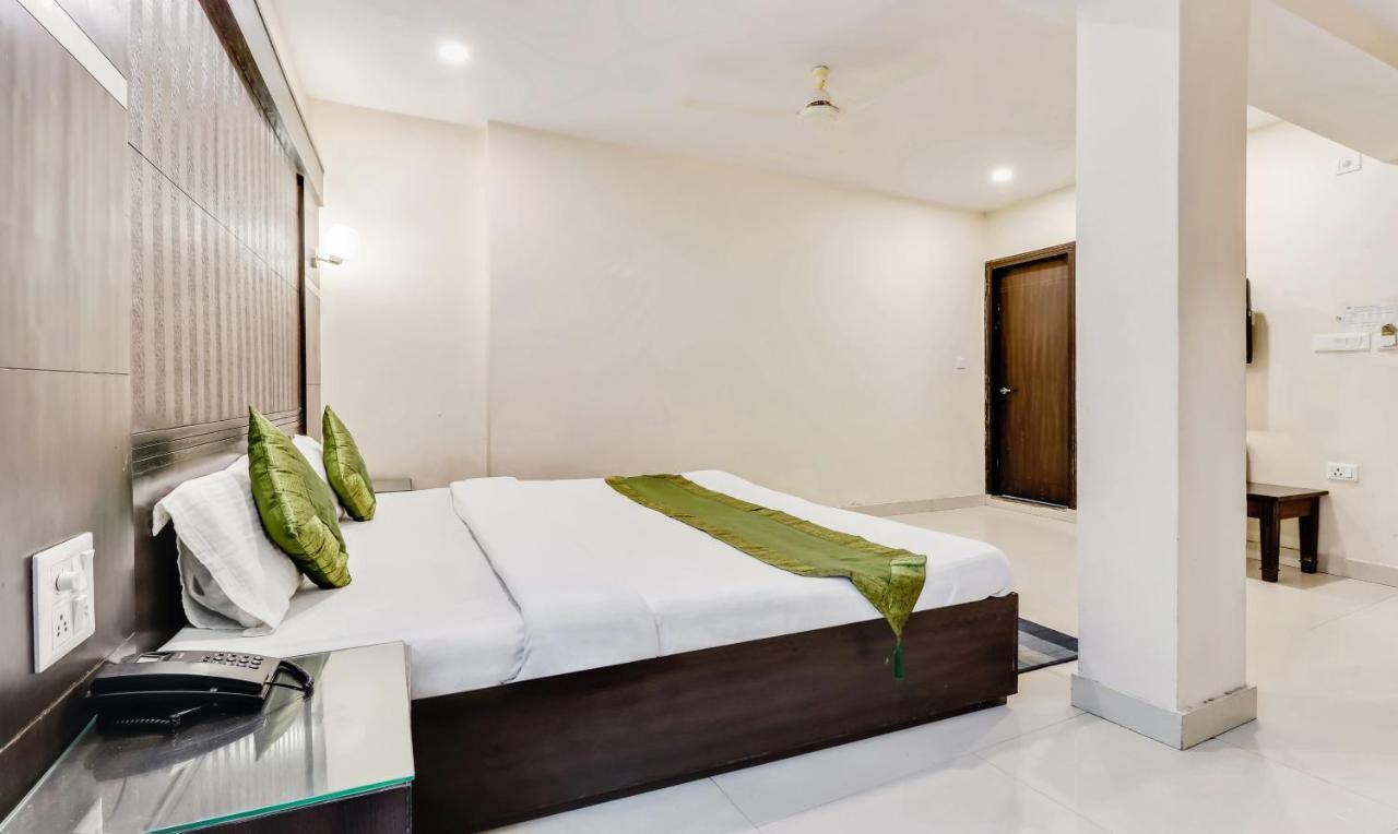 Hotel Treebo Trip Himalayan Breeze Masuri Exterior foto