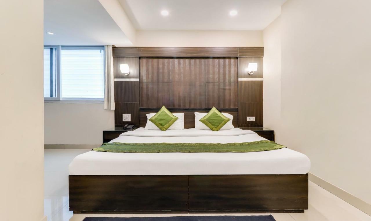 Hotel Treebo Trip Himalayan Breeze Masuri Exterior foto